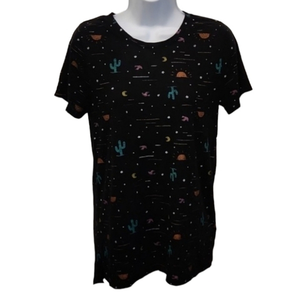 Modern Lux Cactus Desert Theme Top - Picture 2 of 5